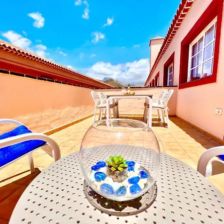 Апартаменты !!! Relaxing View, The Heights With Terrace And Heated Pools, Cristianos *
