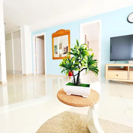 Апартаменты !!! Relaxing View, The Heights With Terrace And Heated Pools, Cristianos